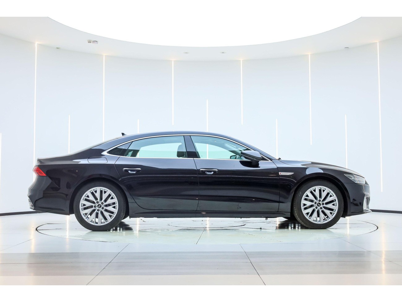 Audi A7L 45 TFSI 2024