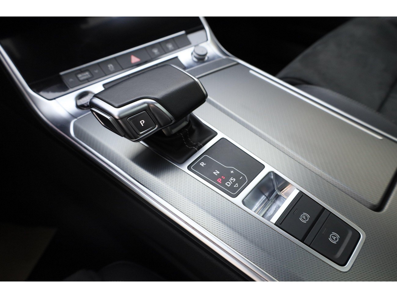 Audi A7L 45 TFSI 2024