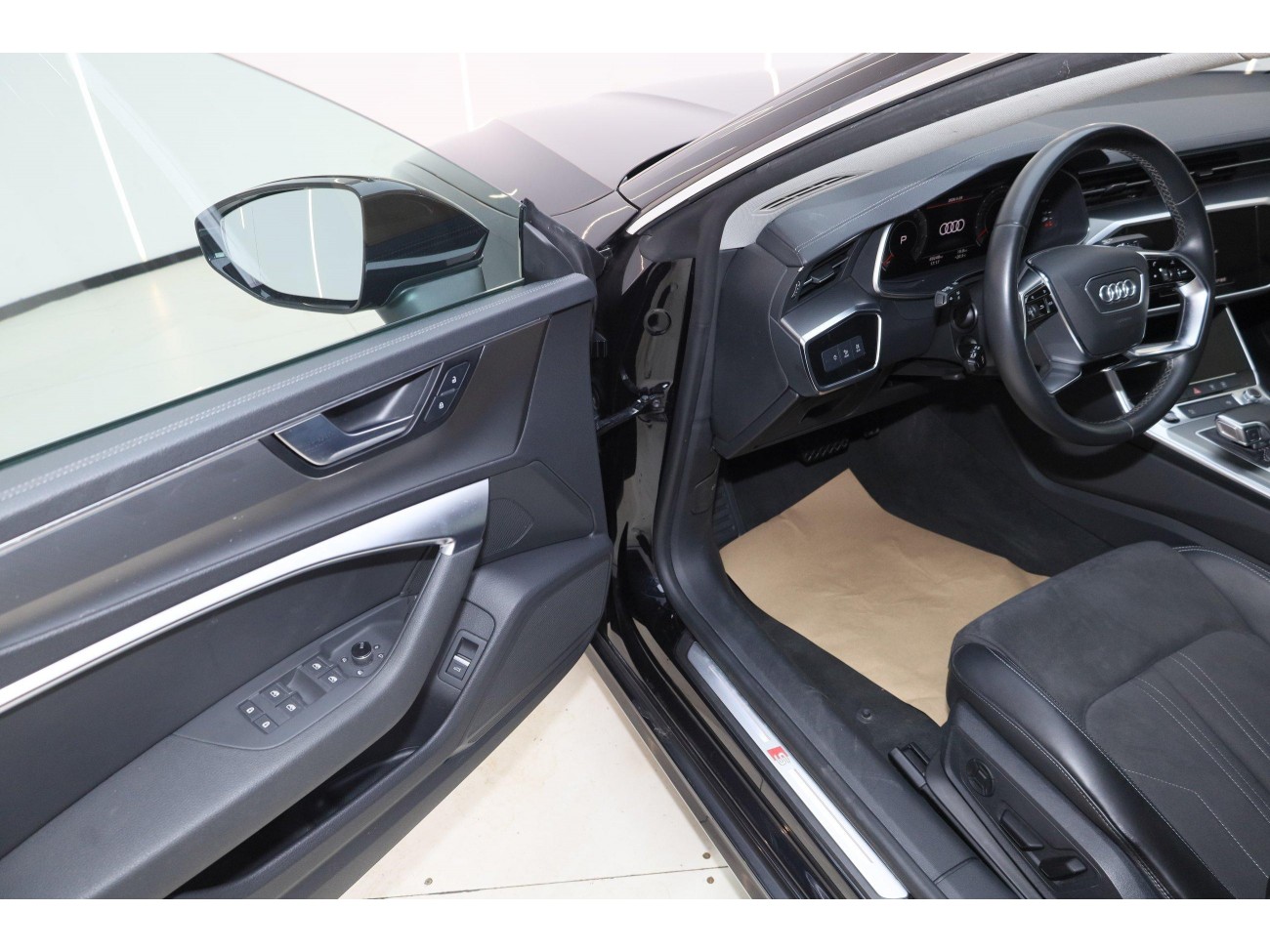 Audi A7L 45 TFSI 2024