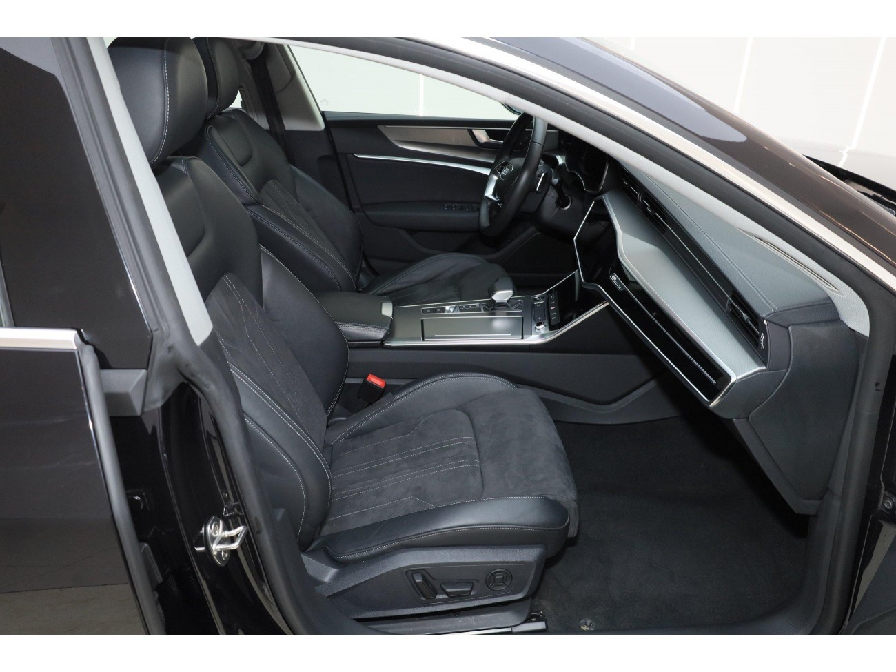 Audi A7L 45 TFSI 2024