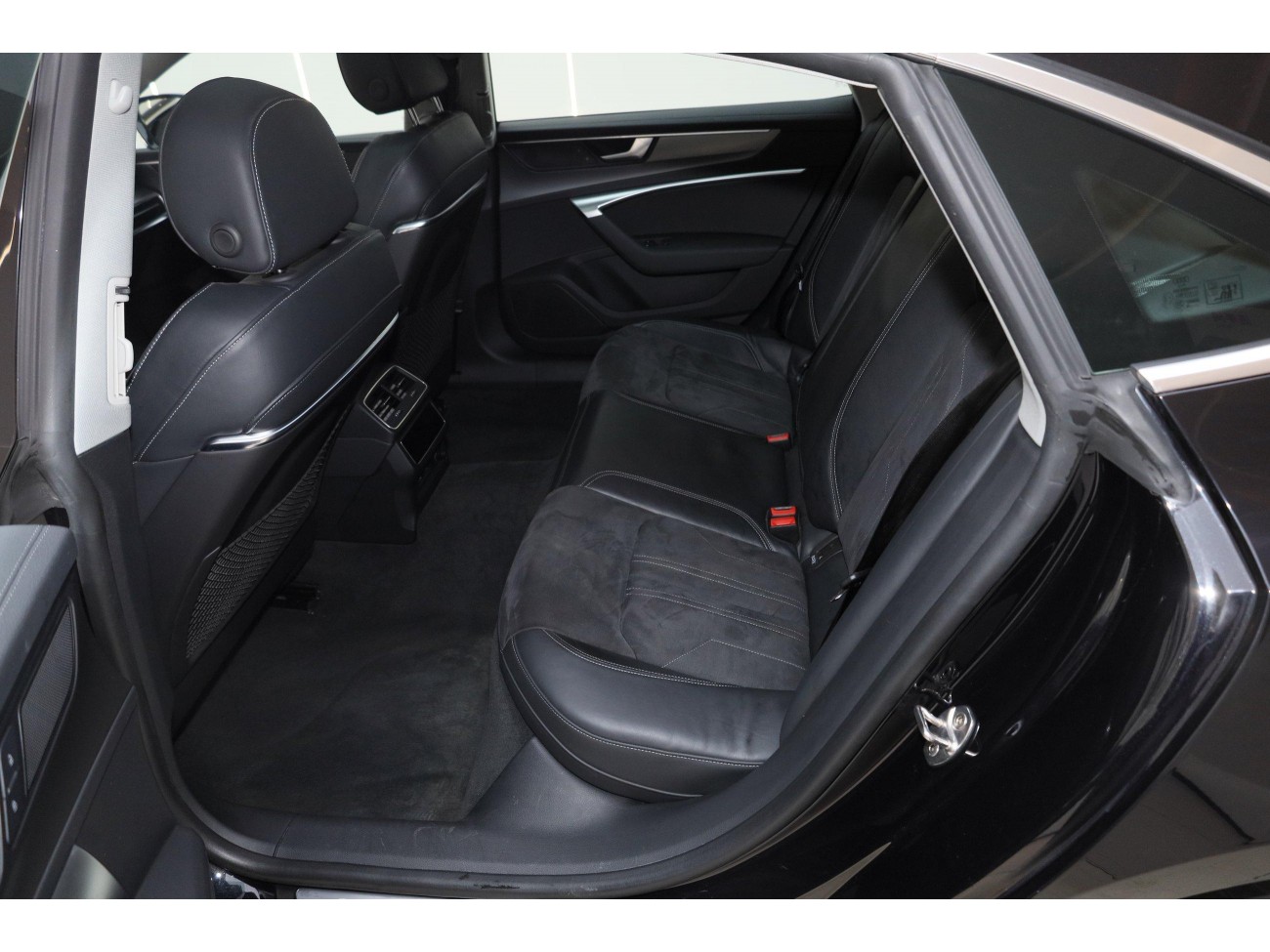 Audi A7L 45 TFSI 2024