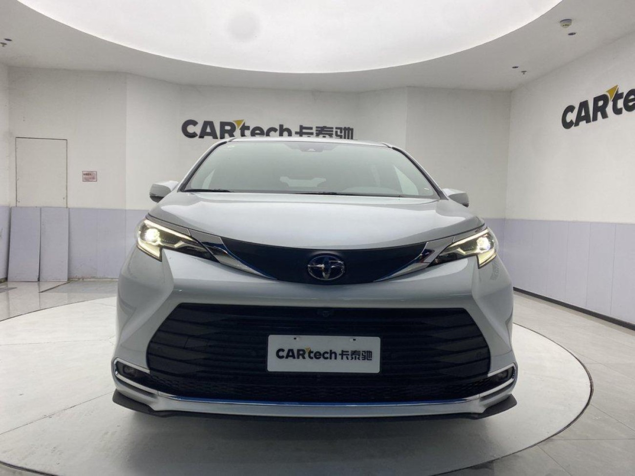Toyota Sienna 2026