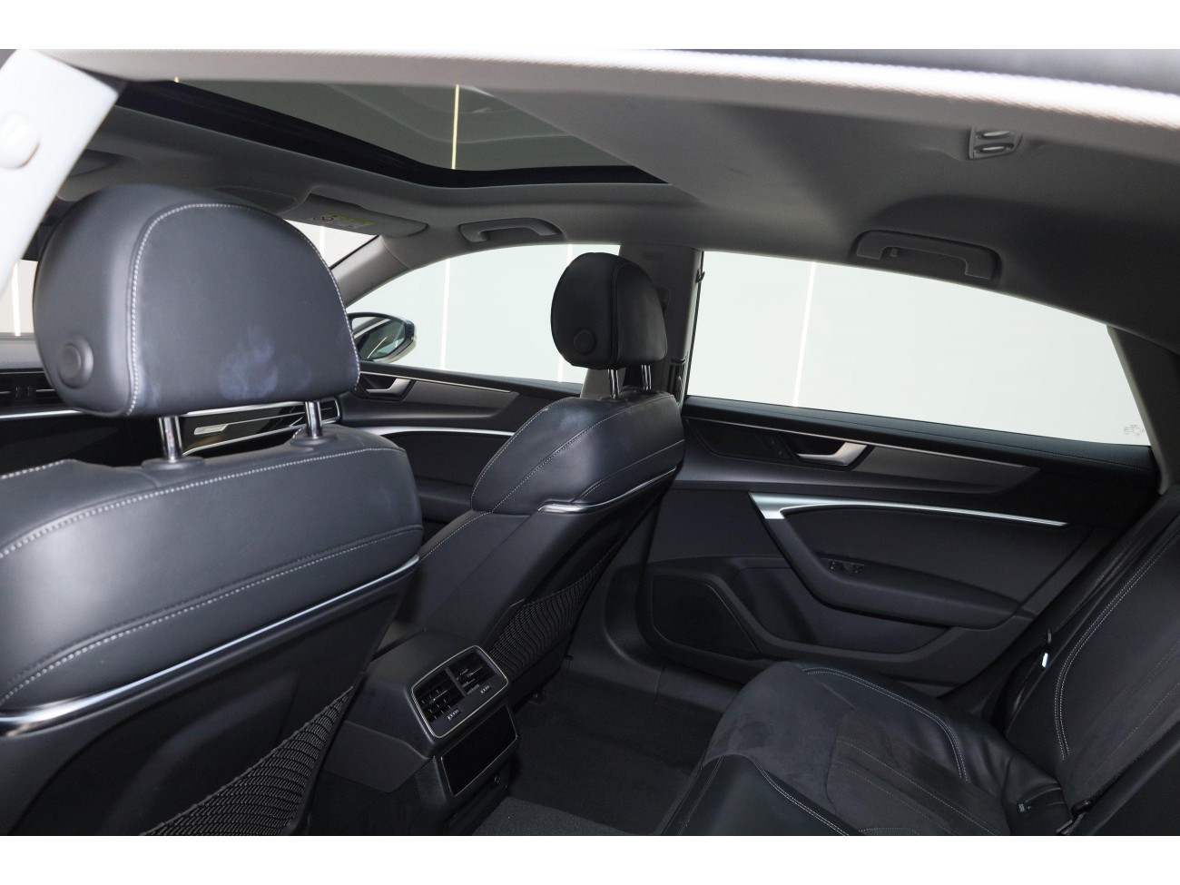 Audi A7L 45 TFSI 2024