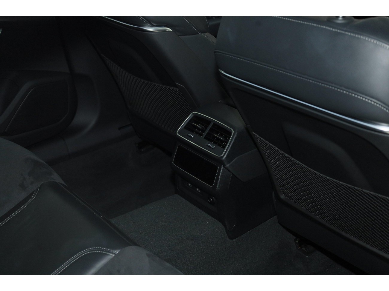 Audi A7L 45 TFSI 2024