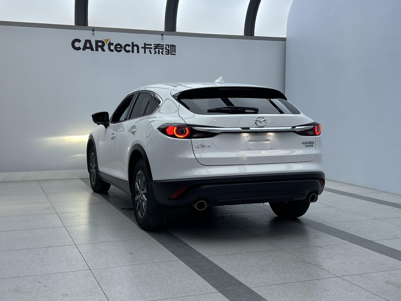 Mazda CX-4 2023