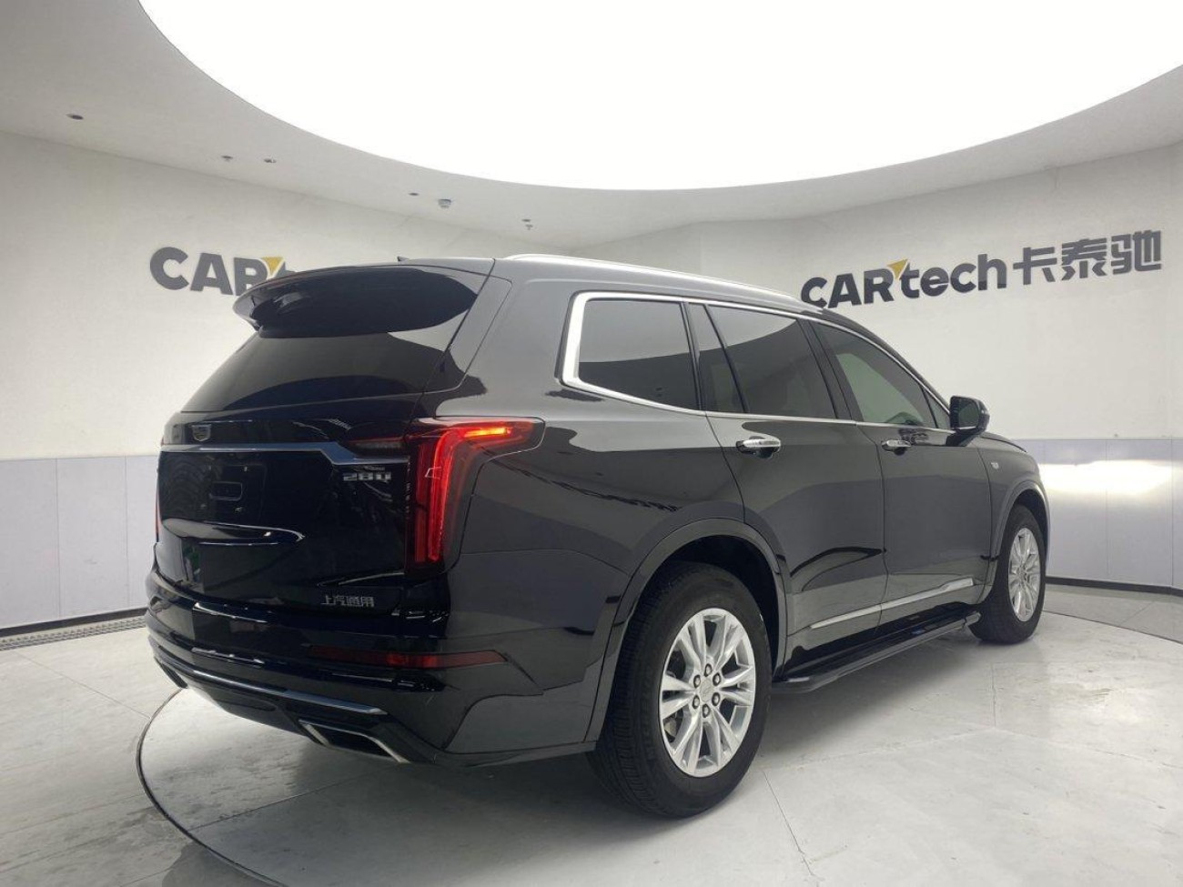 Cadillac XT6 2021