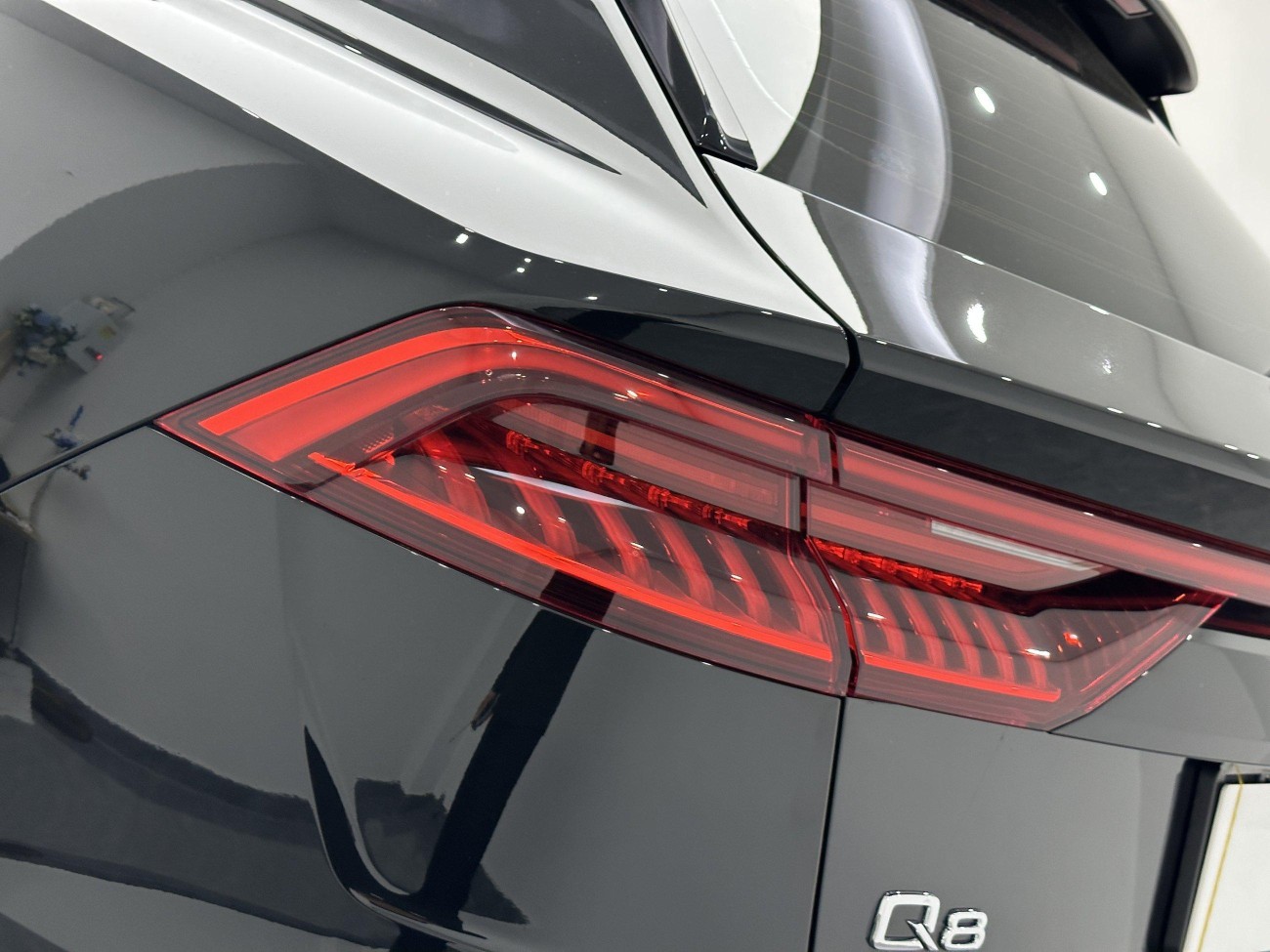 Audi Q8 45 TFSI 2023