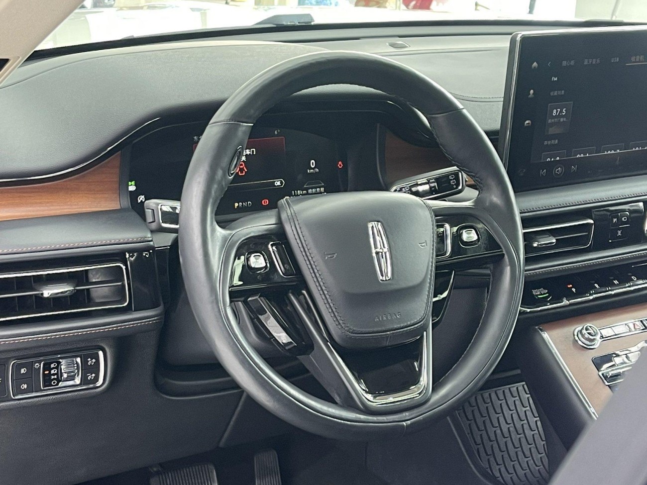 Lincoln Aviator 2024