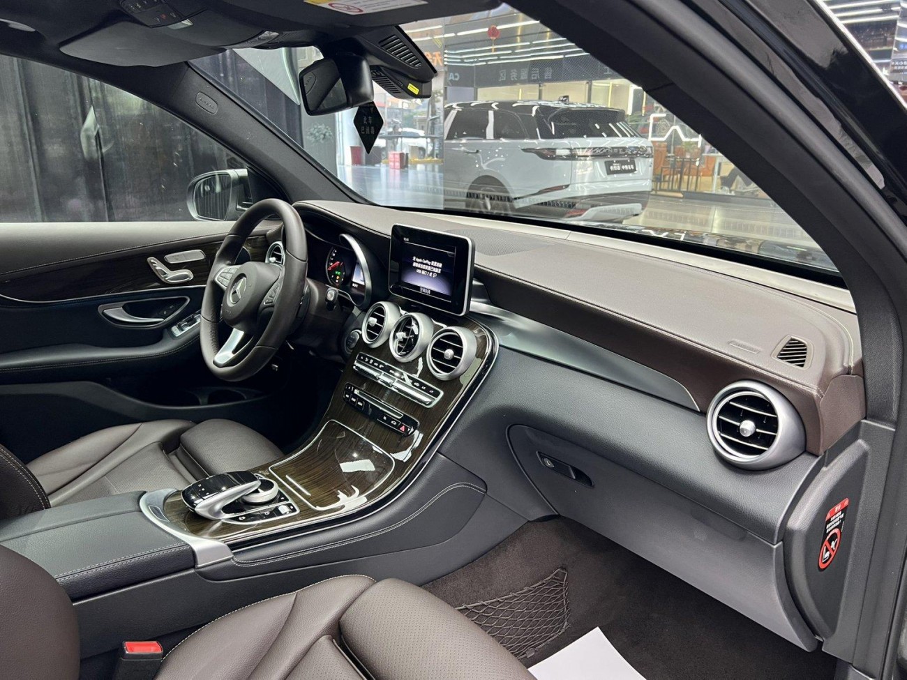 Mercedes-Benz GLC 260 L 2019