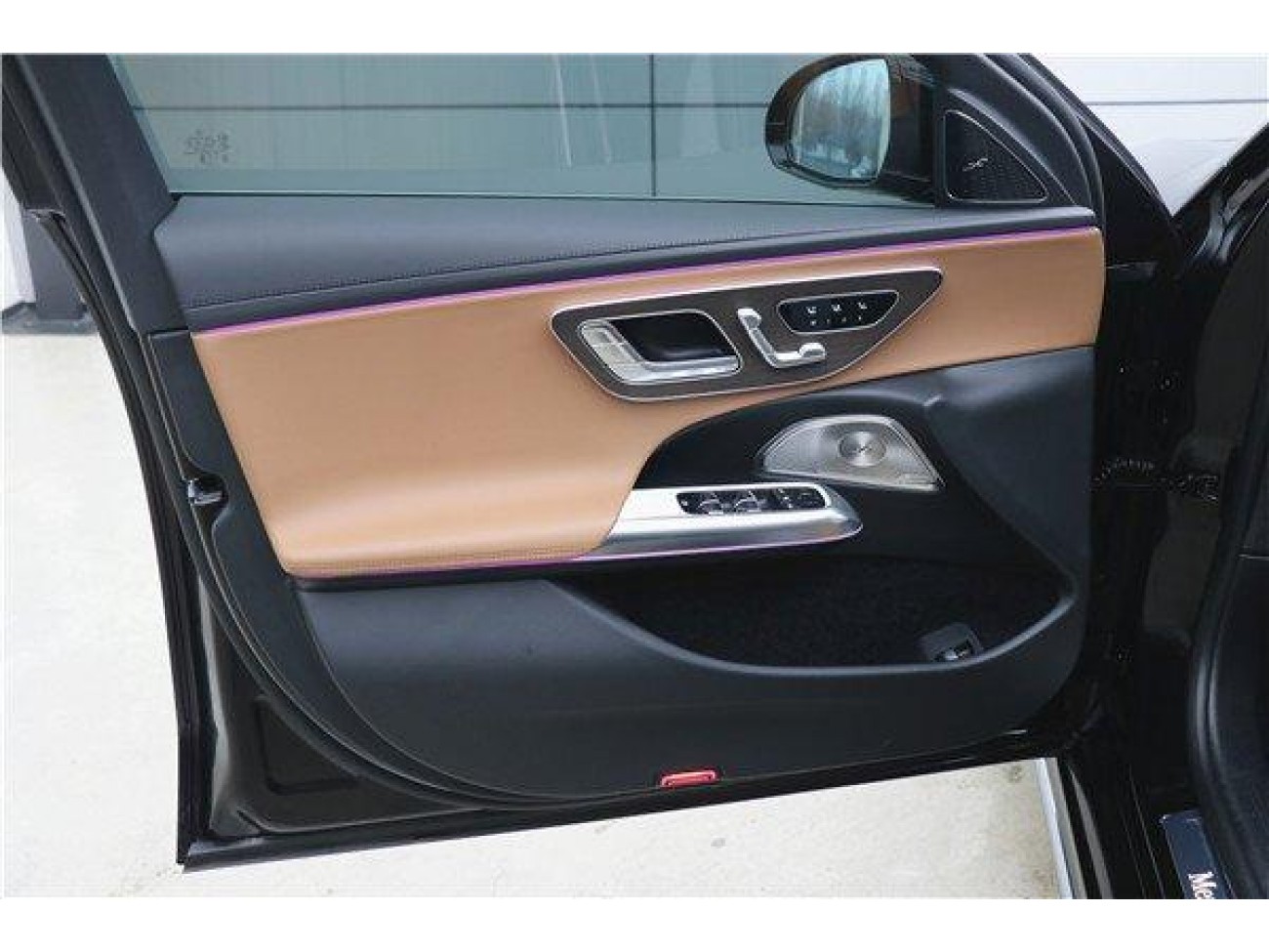 Mercedes-Benz E 300 L 2025