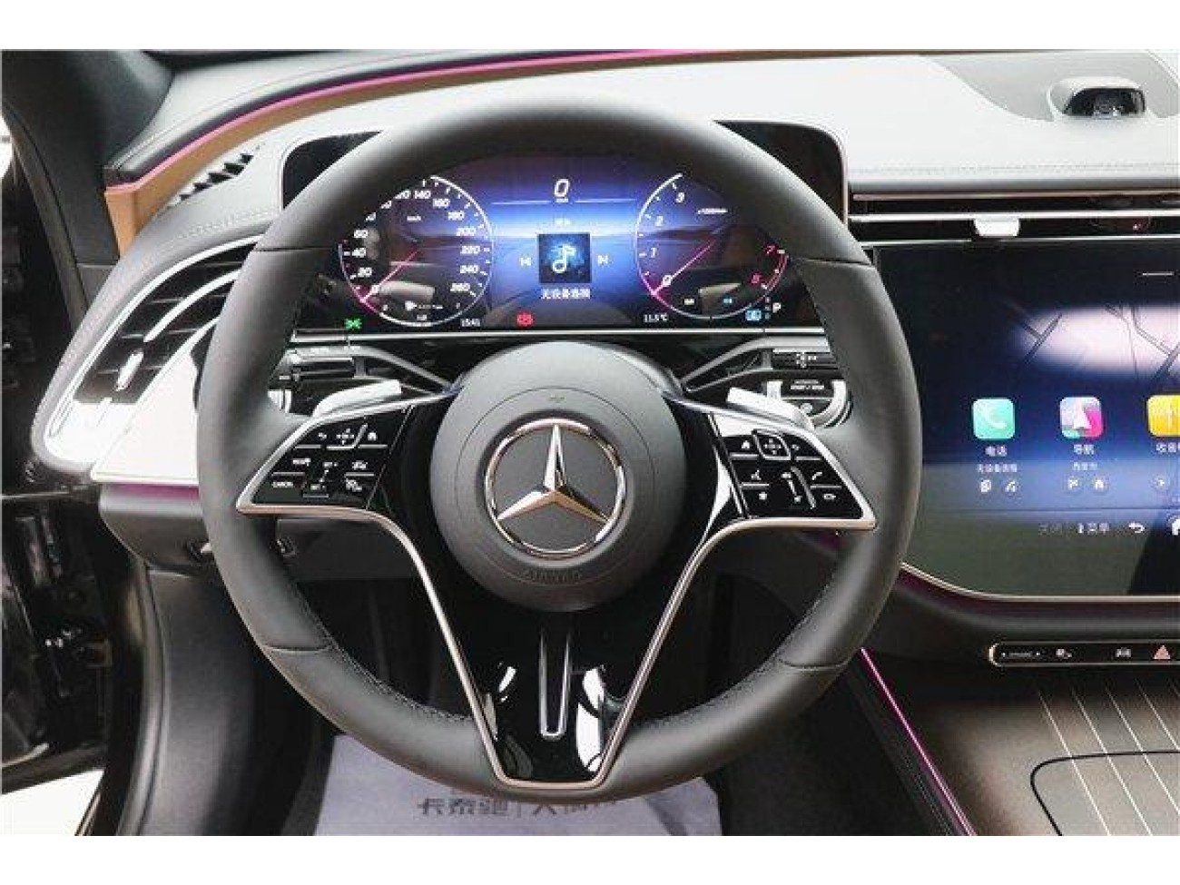 Mercedes-Benz E 300 L 2025