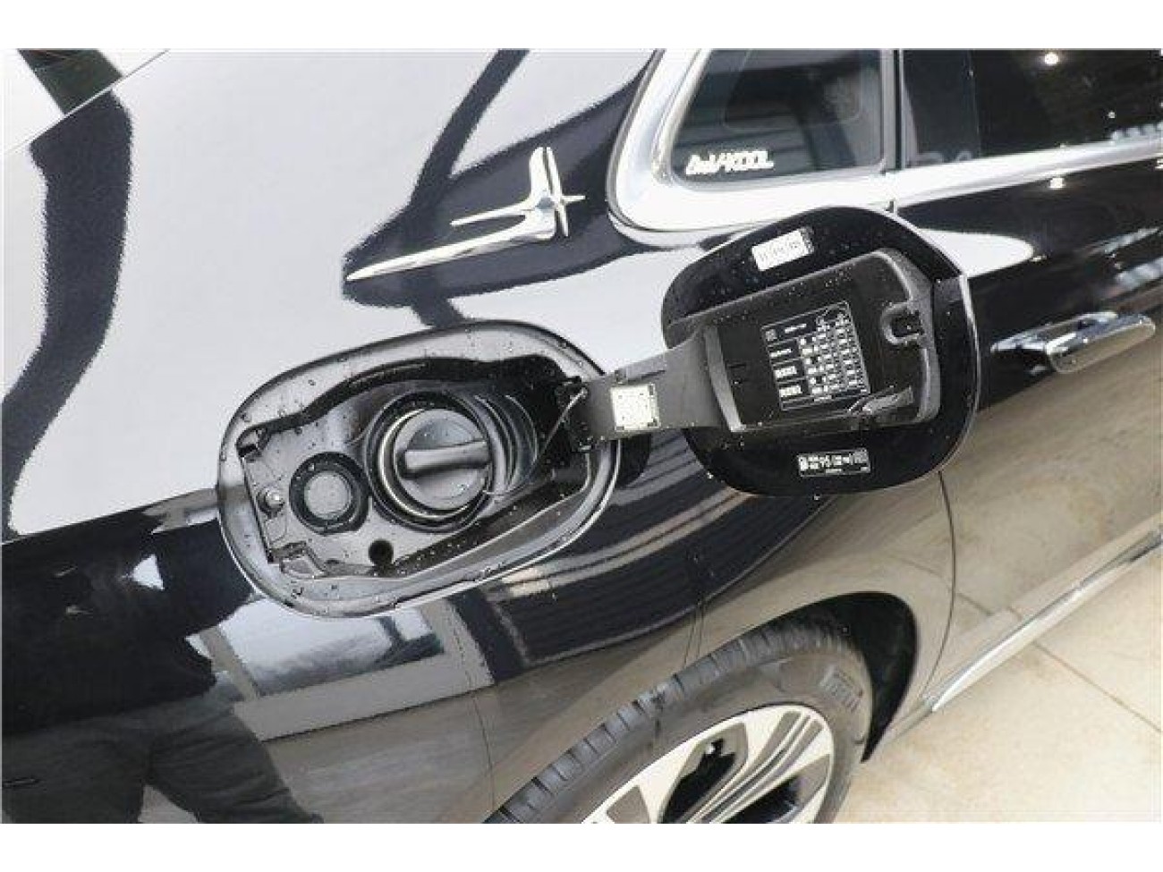 Mercedes-Benz E 300 L 2025