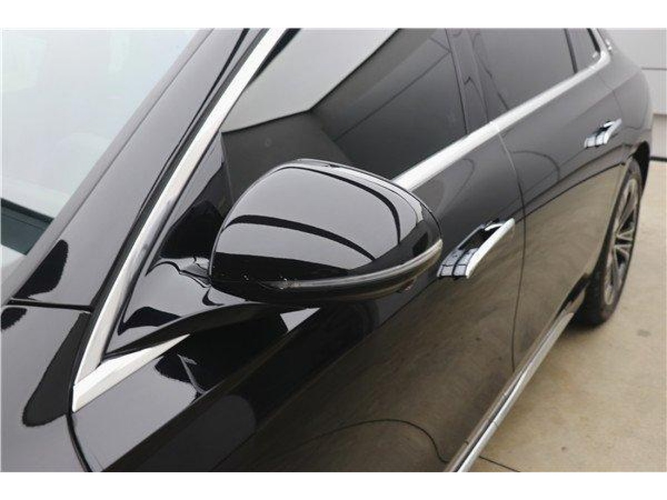 Mercedes-Benz E 300 L 2025