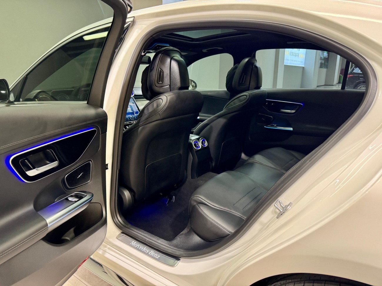 Mercedes-Benz C 260 L 2025