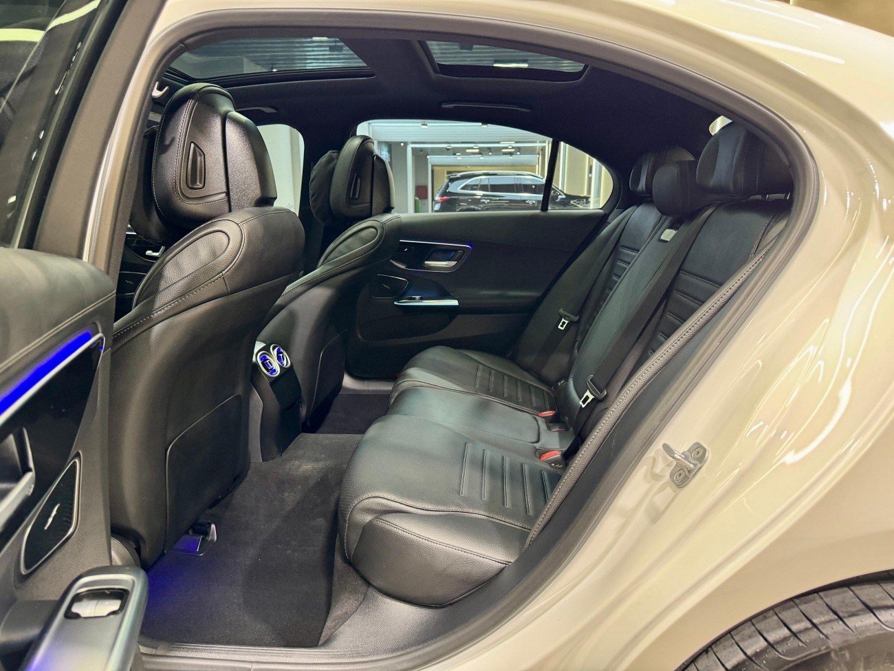 Mercedes-Benz C 260 L 2025