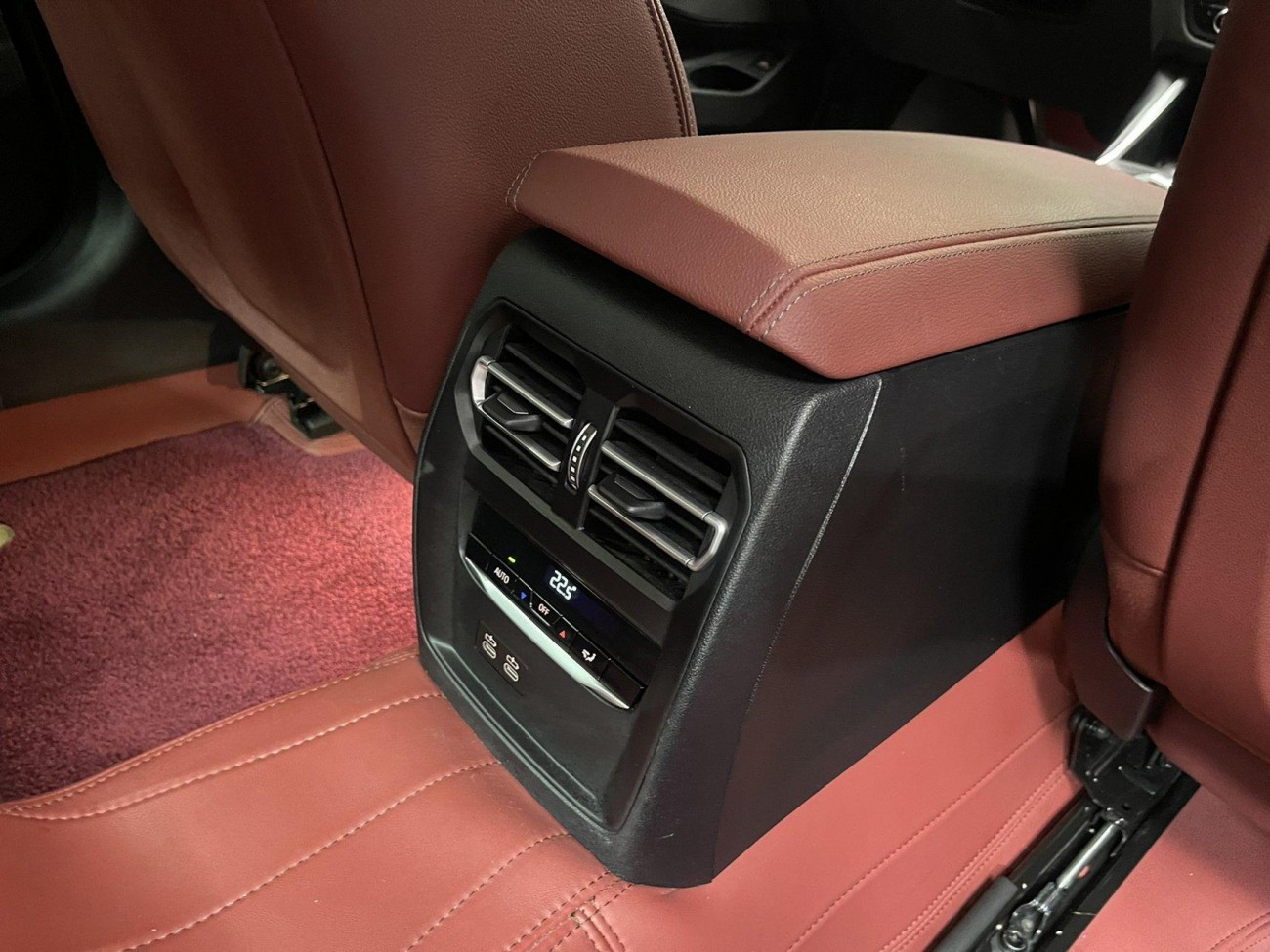 BMW 325Li 2023