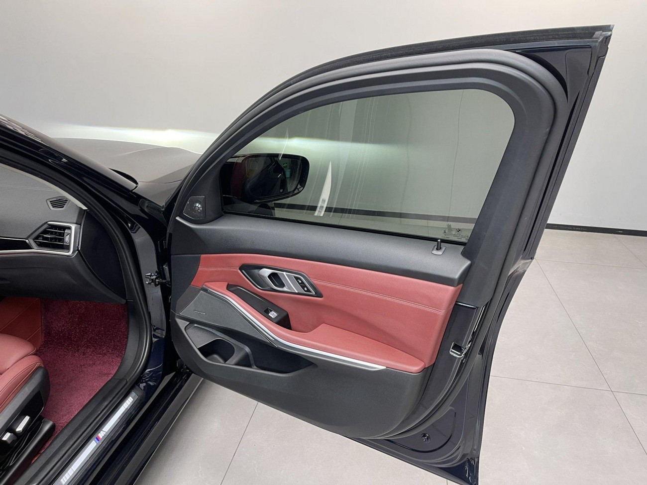 BMW 325Li 2023