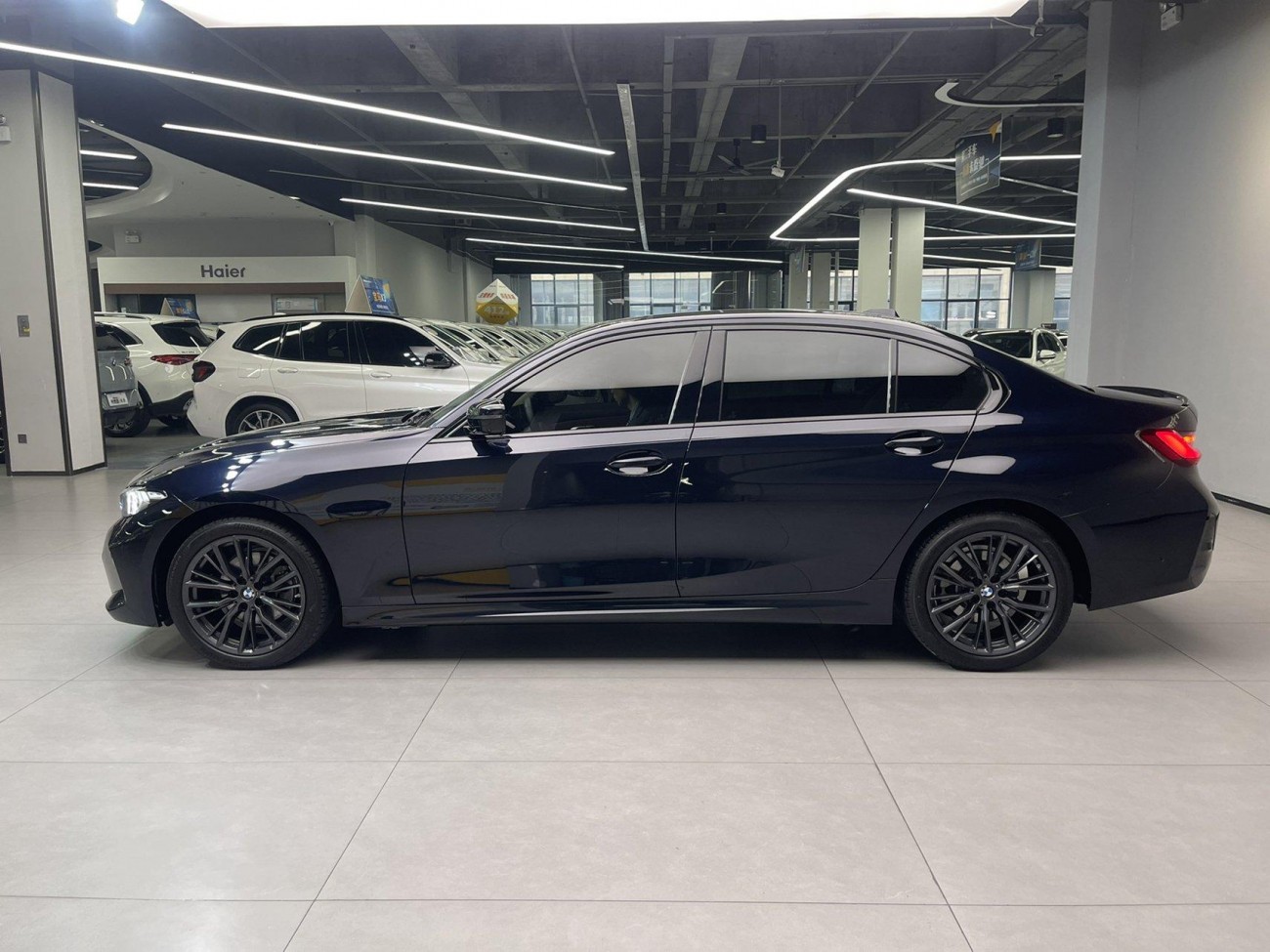 BMW 325Li 2023