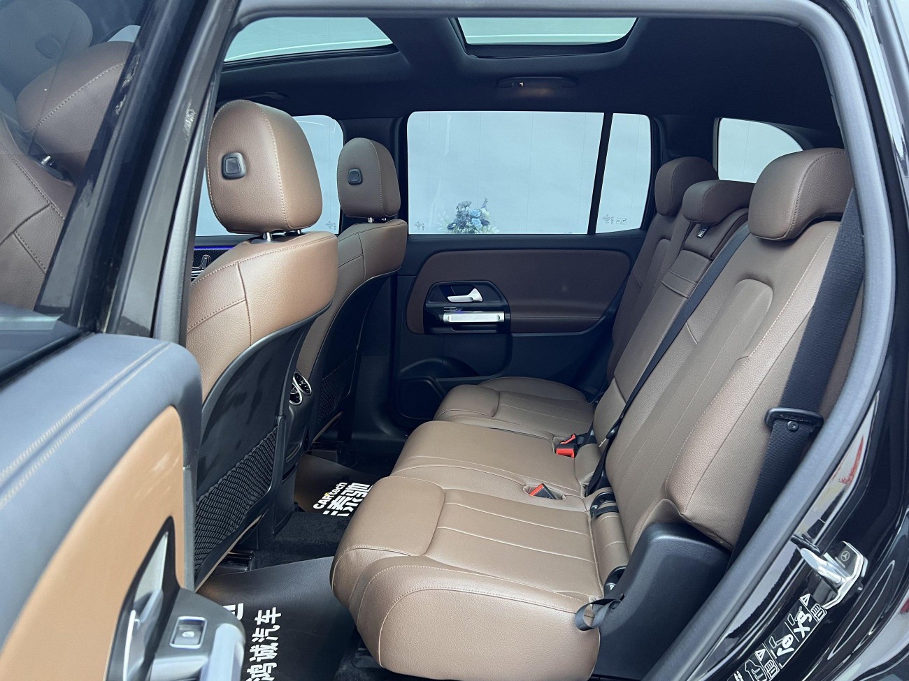 Mercedes-Benz GLB 2024