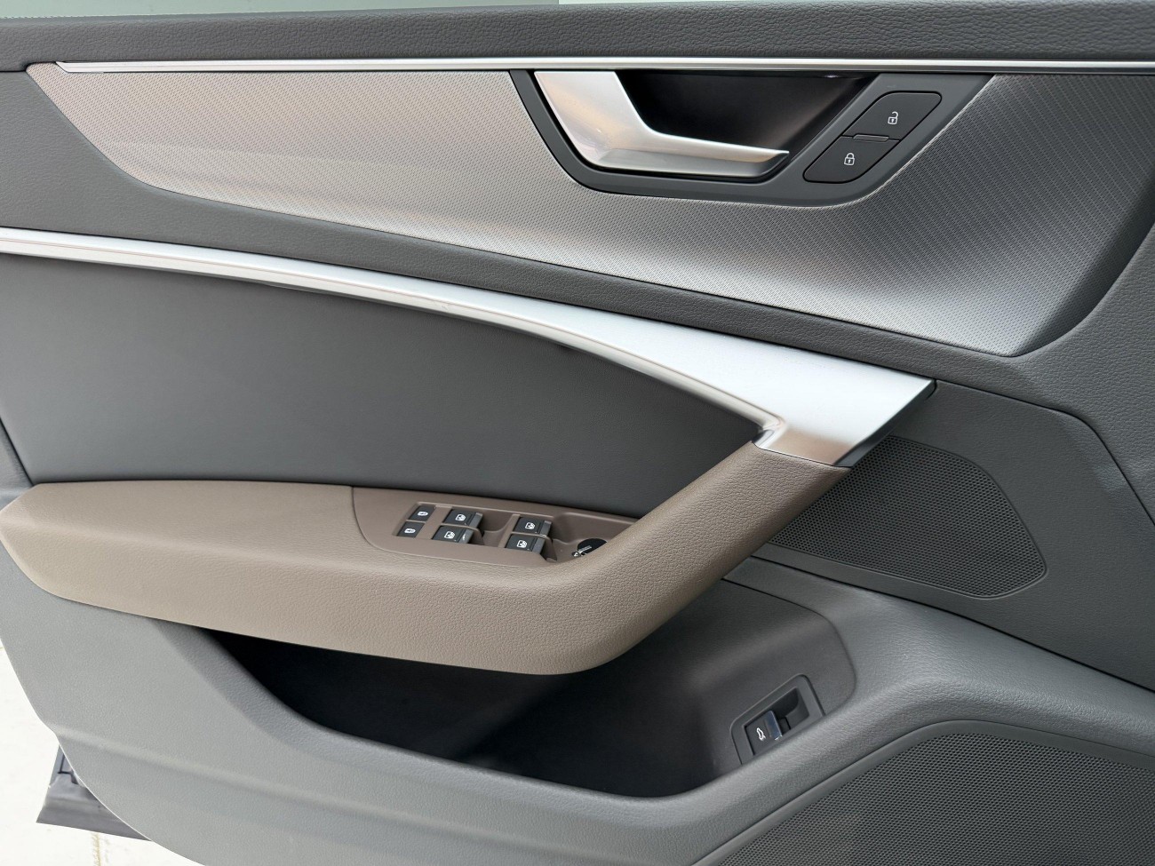 Audi A7L 45 TFSI 2023