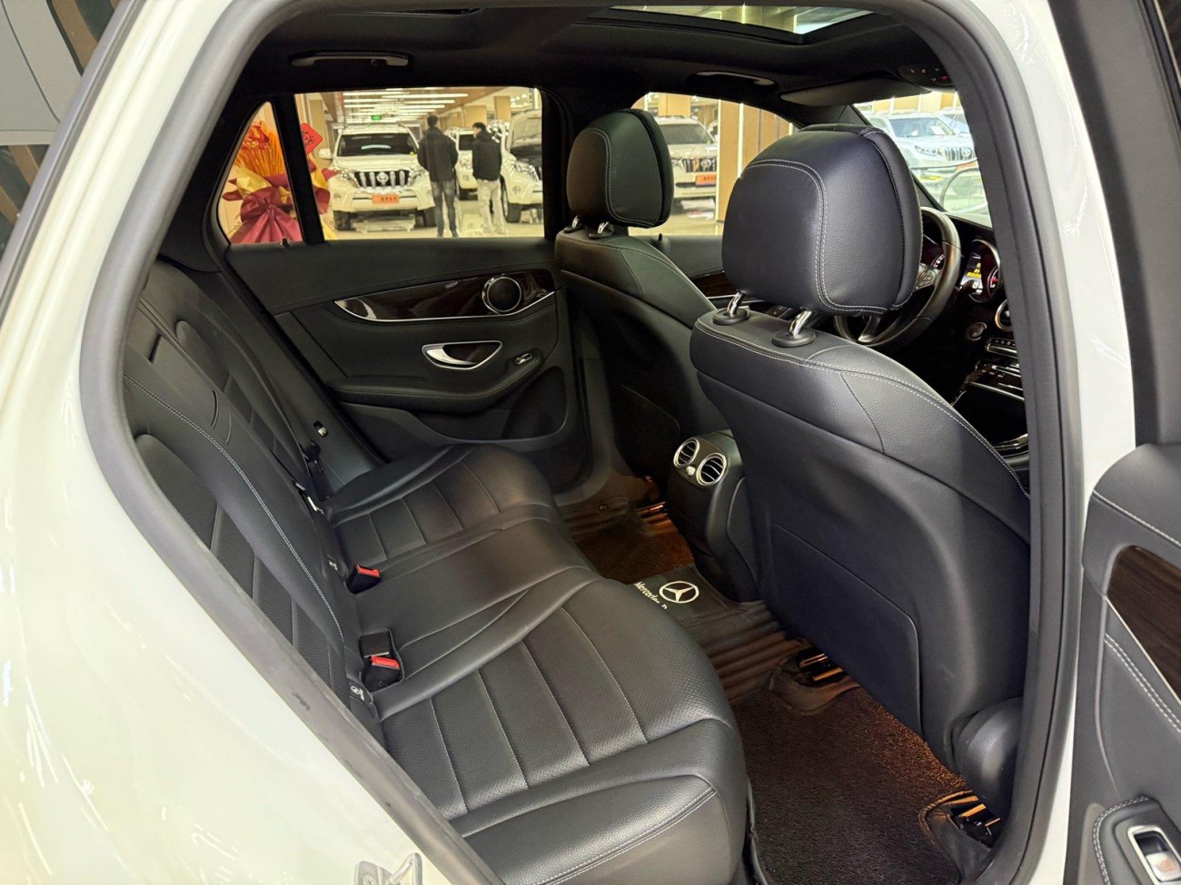 Mercedes-Benz GLC260 4MATIC 2017
