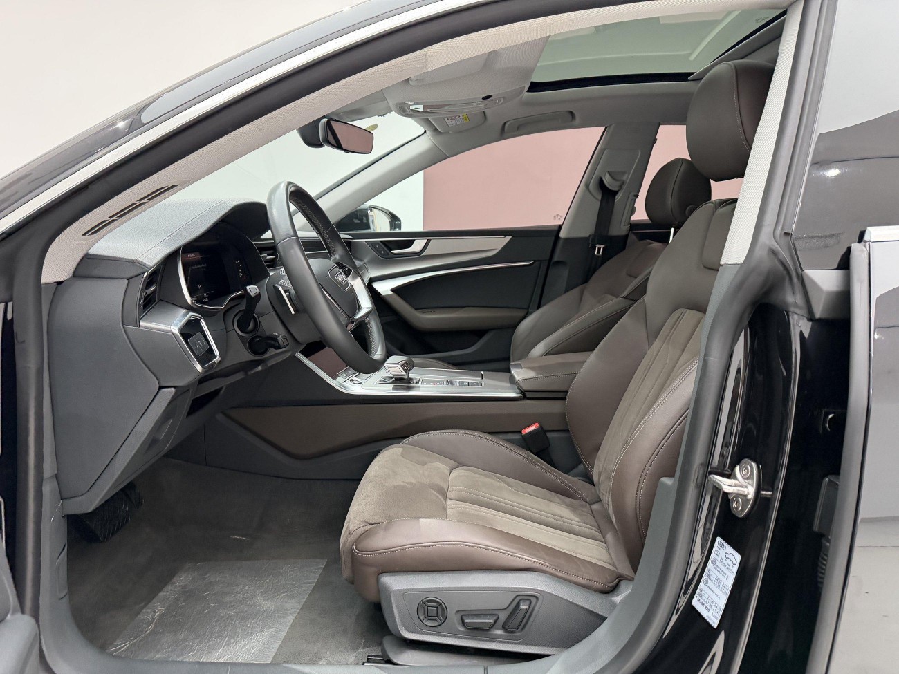 Audi A7L 45 TFSI 2023