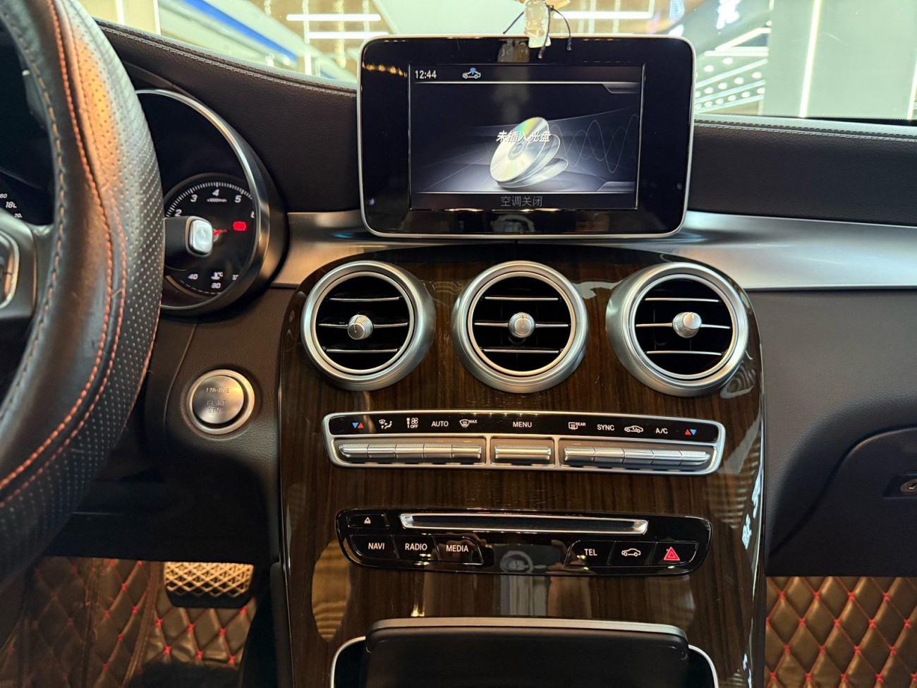 Mercedes-Benz GLC 260 L 2019
