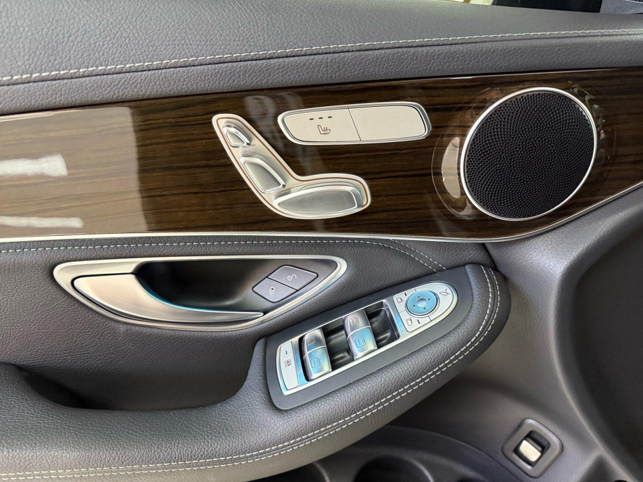 Mercedes-Benz GLC 260 L 2019