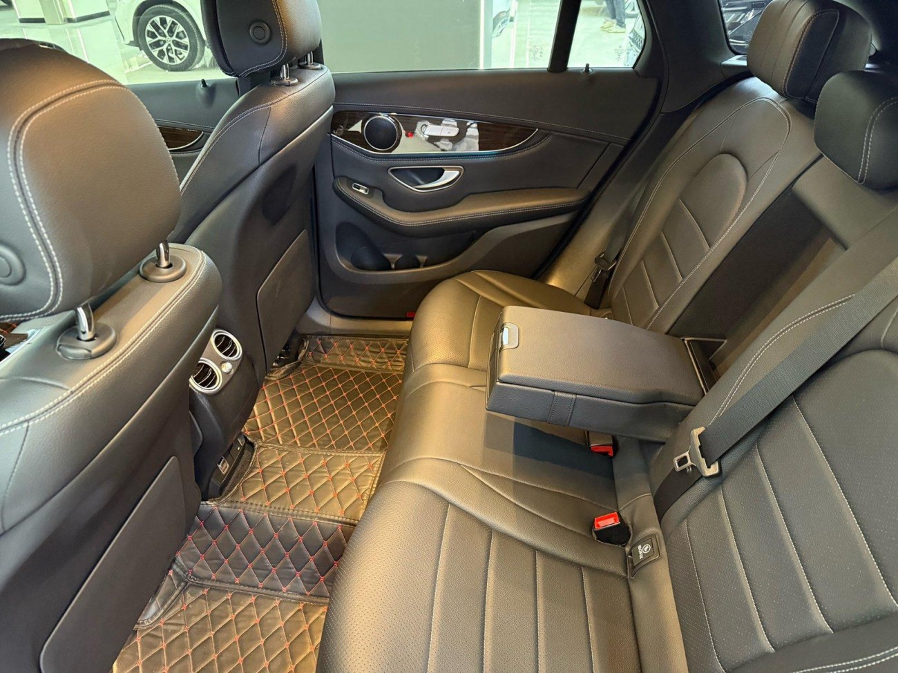 Mercedes-Benz GLC 260 L 2019