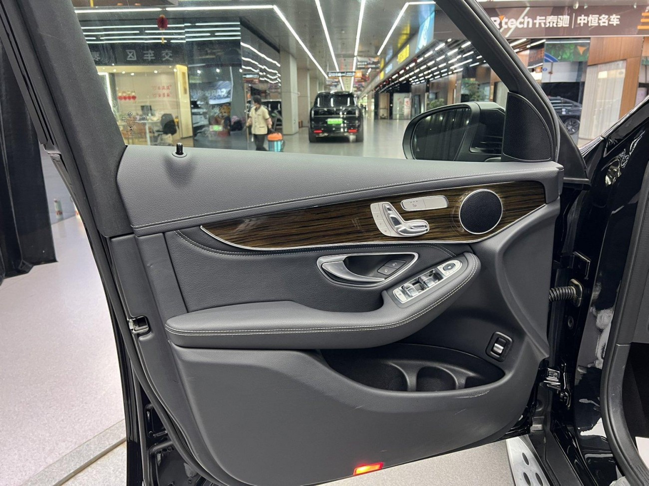 Mercedes-Benz GLC 260 L 2019