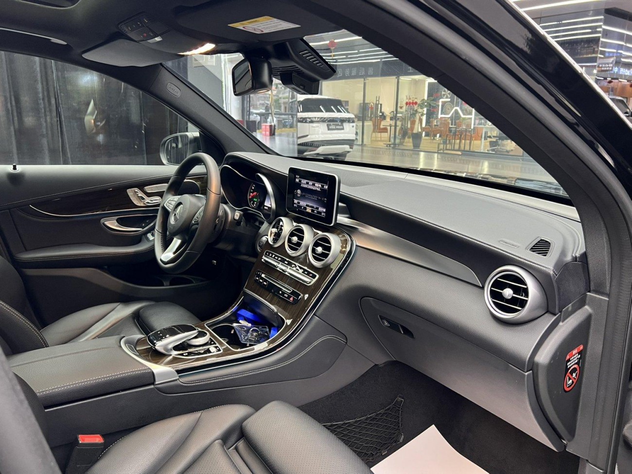 Mercedes-Benz GLC 260 L 2019