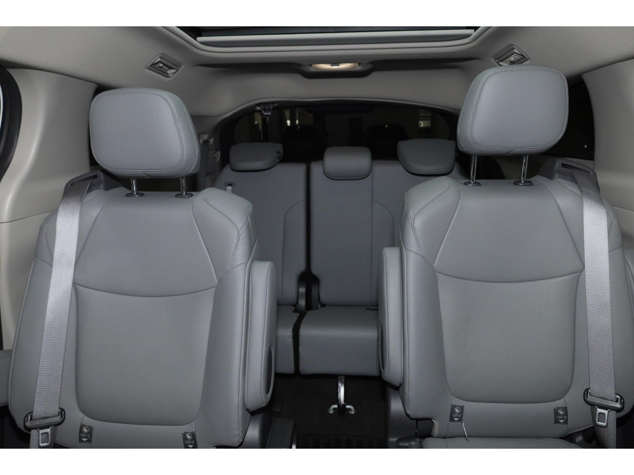 Toyota Granvia 2024