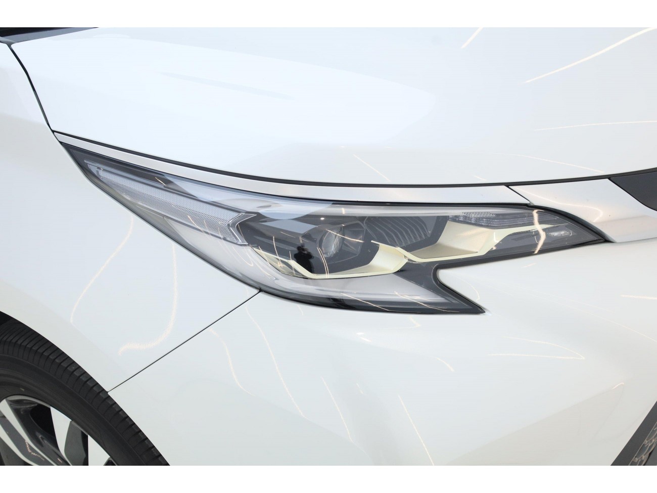 Toyota Granvia 2024