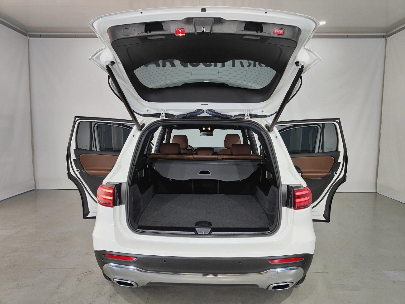 Mercedes-Benz GLB 2024