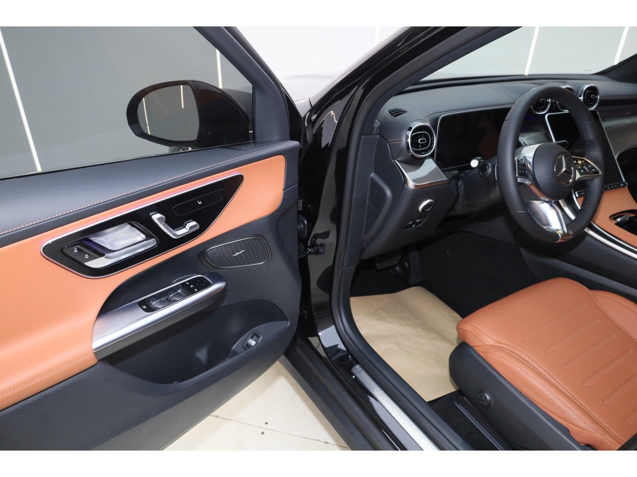 Mercedes-Benz GLC 260 L 2026