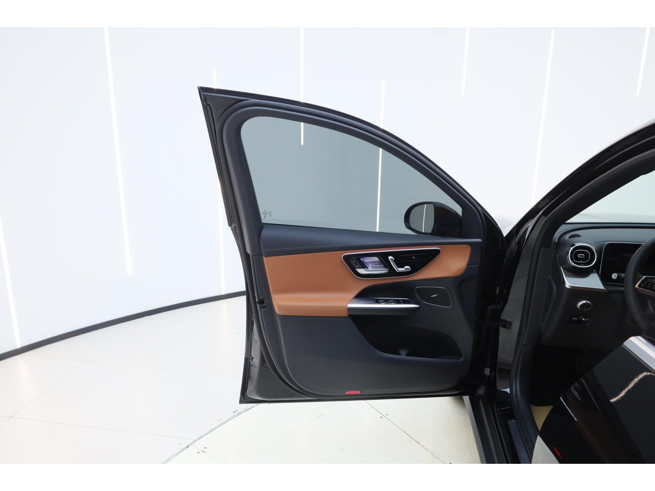 Mercedes-Benz GLC 260 L 2026