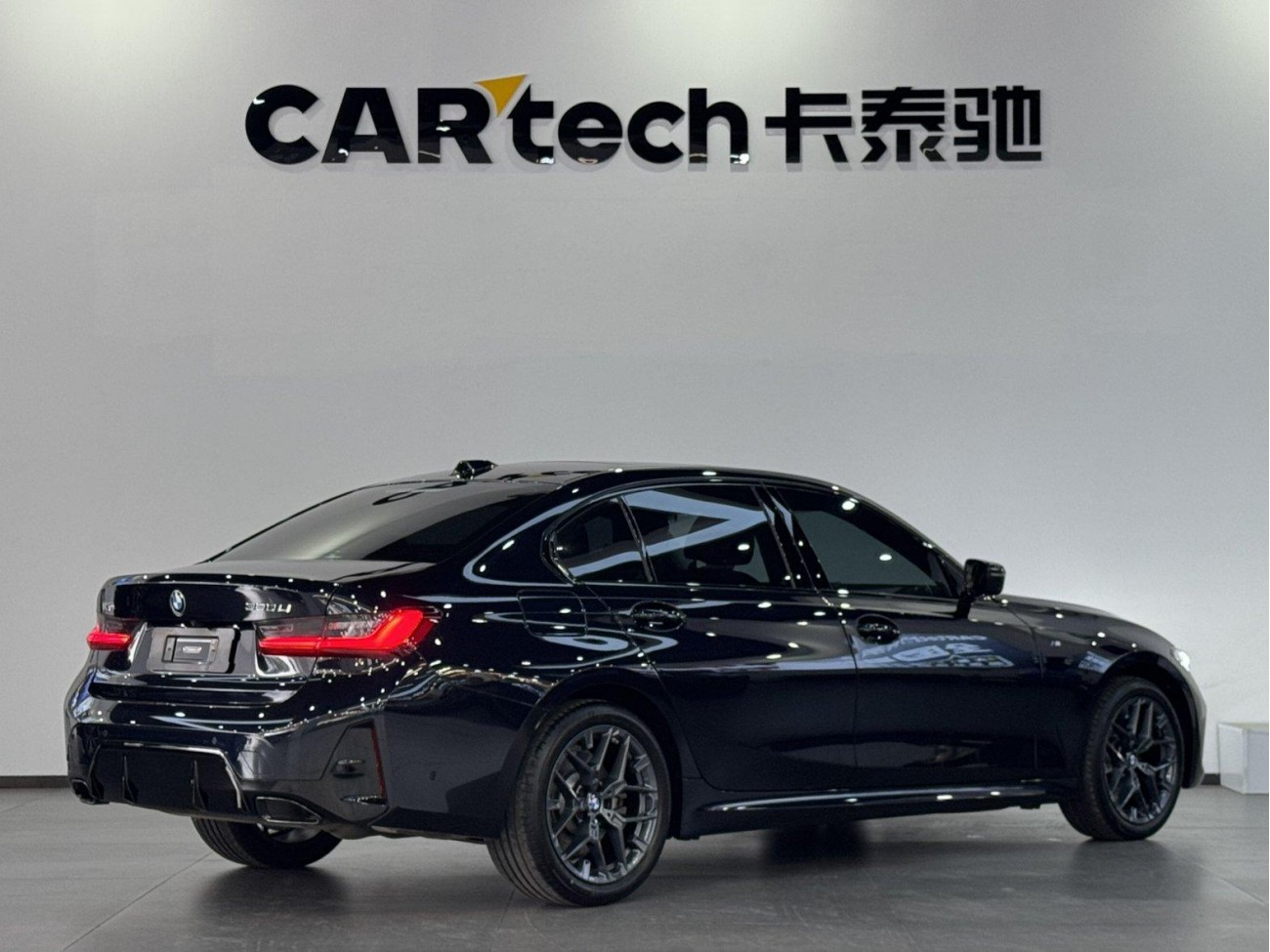 BMW 330Li 2025
