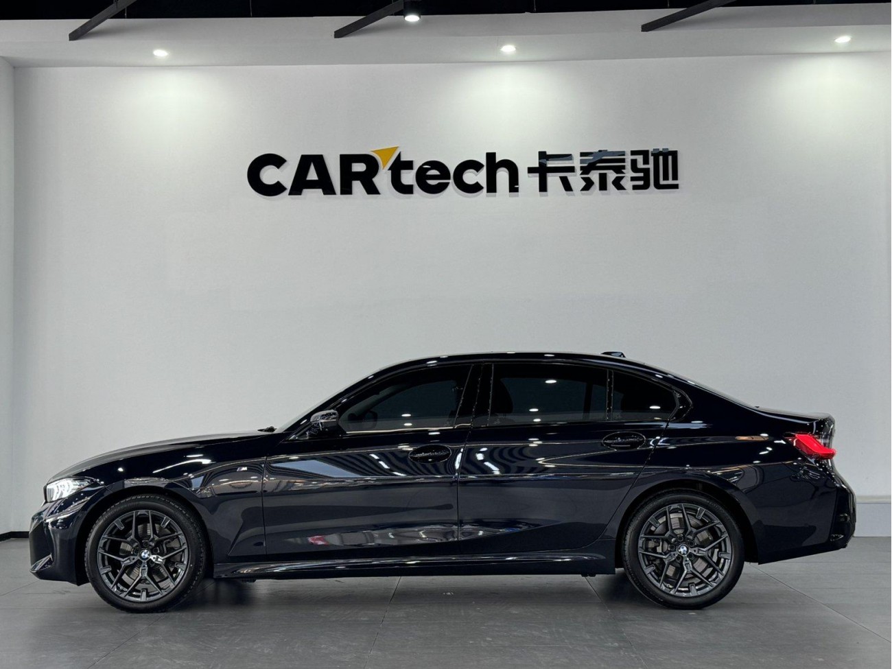 BMW 330Li 2025