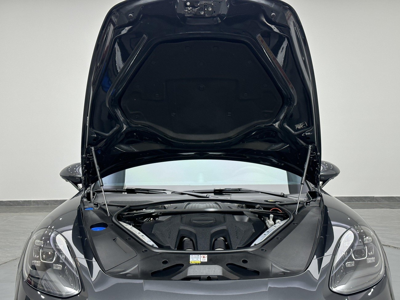 Porsche Panamera 2023