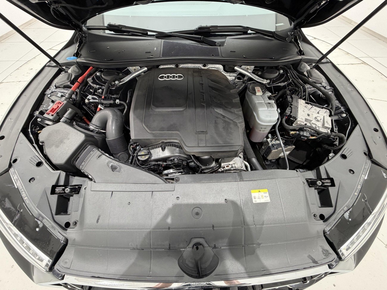 Audi A7L 45 TFSI 2023