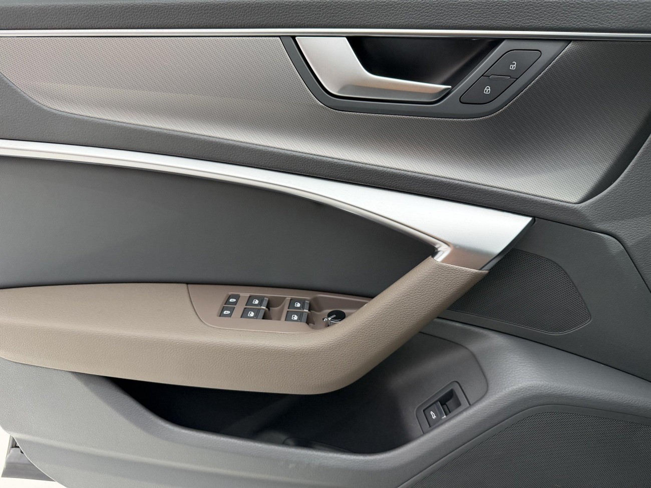 Audi A7L 45 TFSI 2023