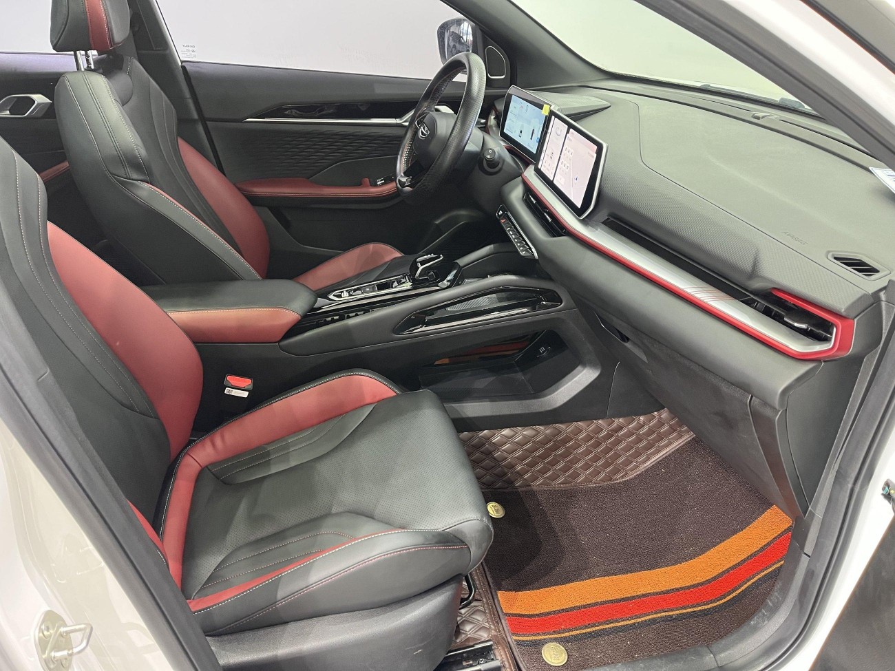 Geely Coolray 2023