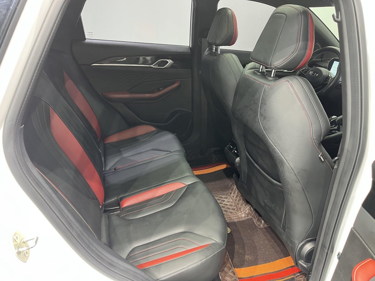 Geely Coolray 2023