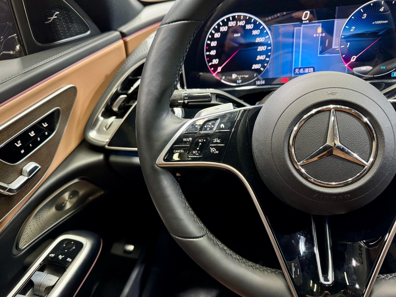 Mercedes-Benz E 300 L 2024