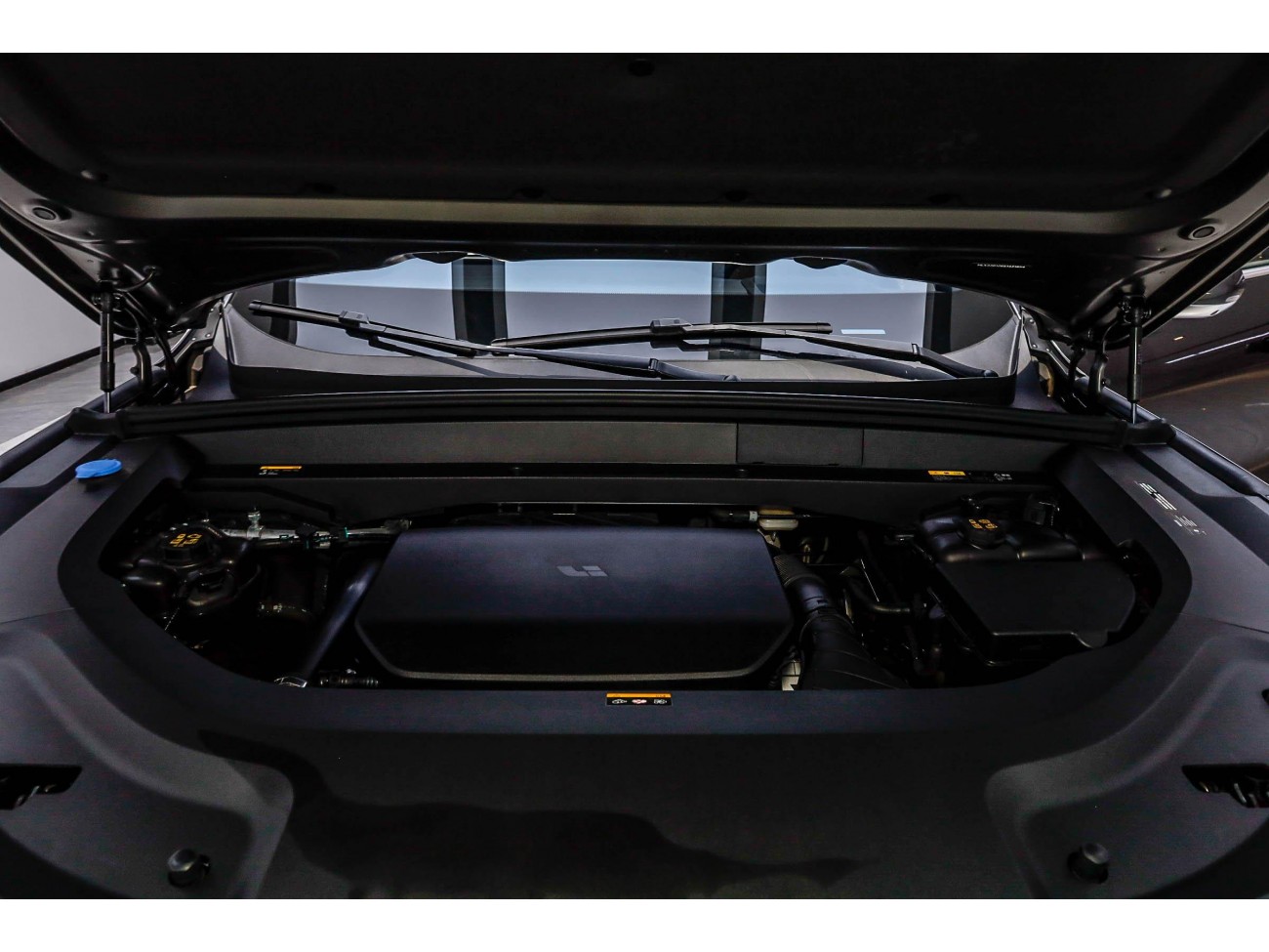 Li Auto L8 2025