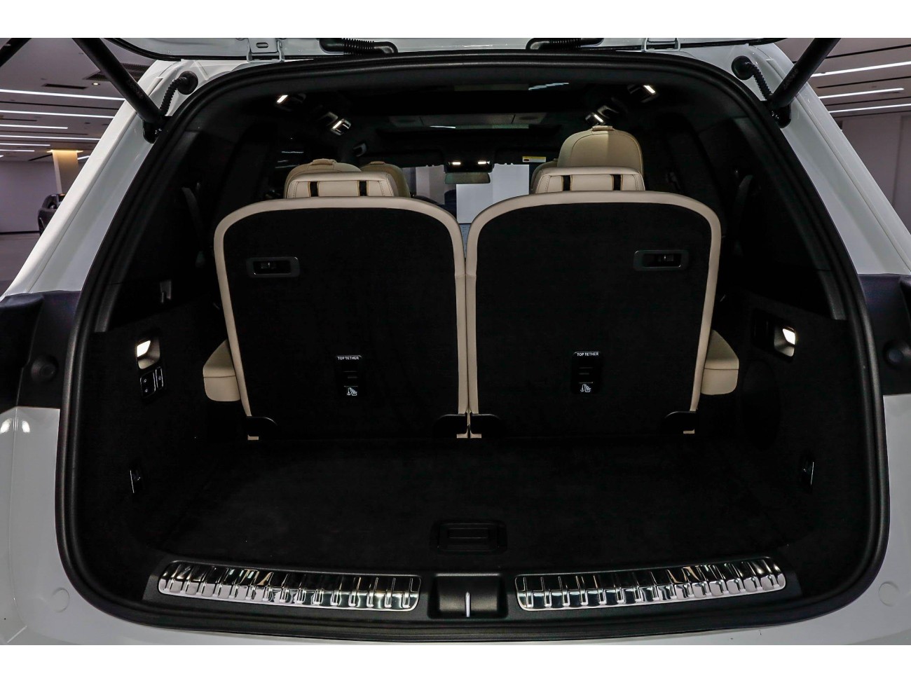 Li Auto L8 2025