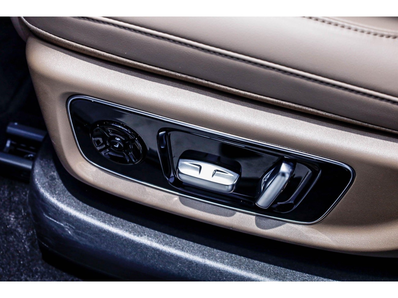 Li Auto L8 2025