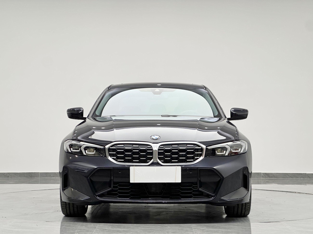 BMW 325Li 2025