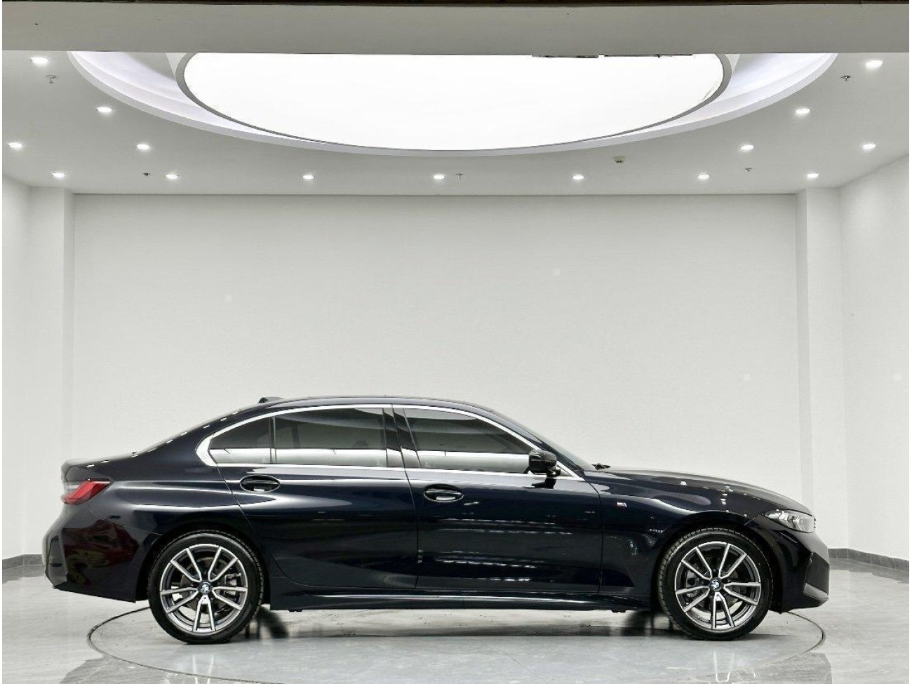 BMW 325Li 2025