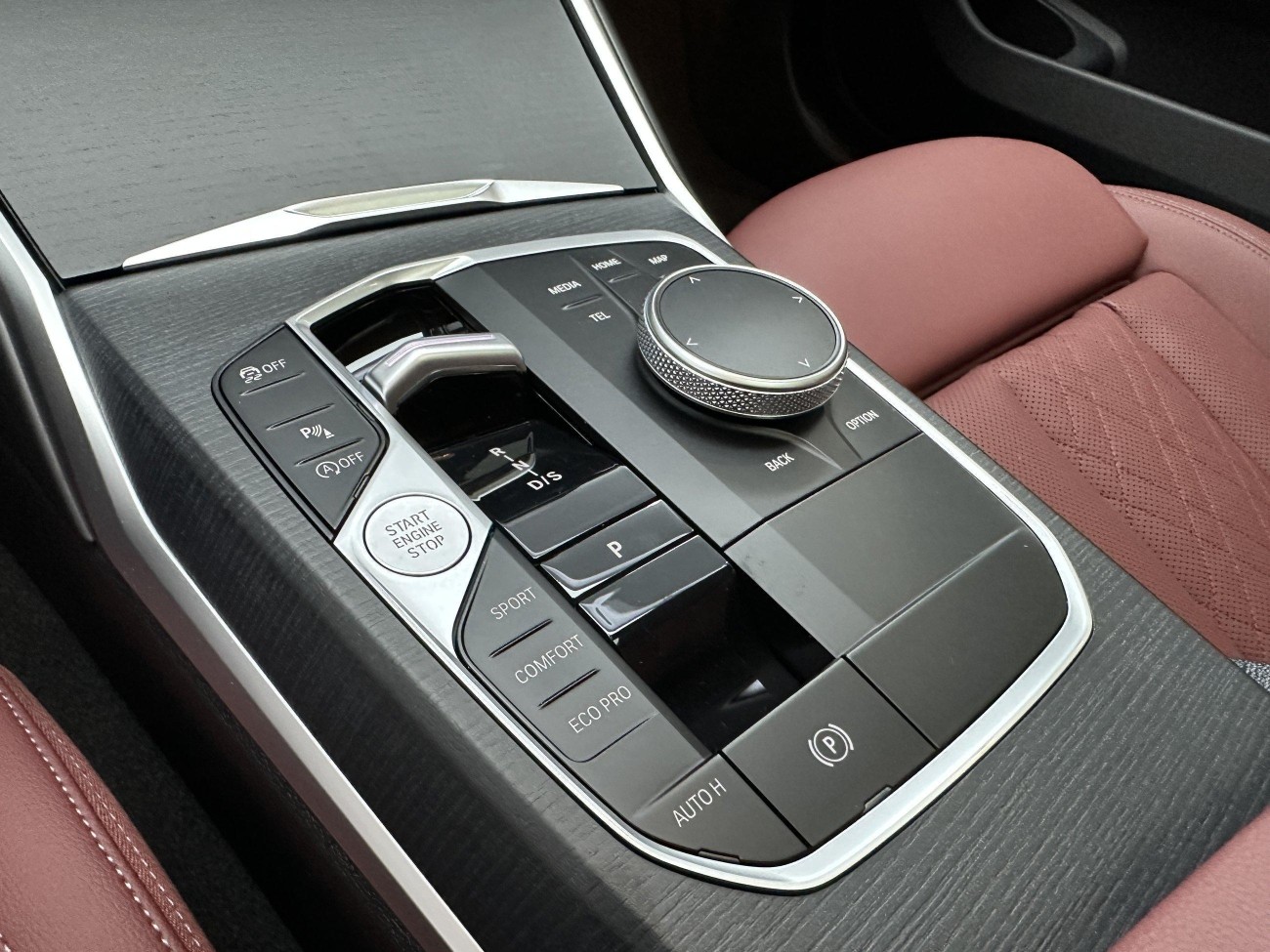 BMW 325Li 2025